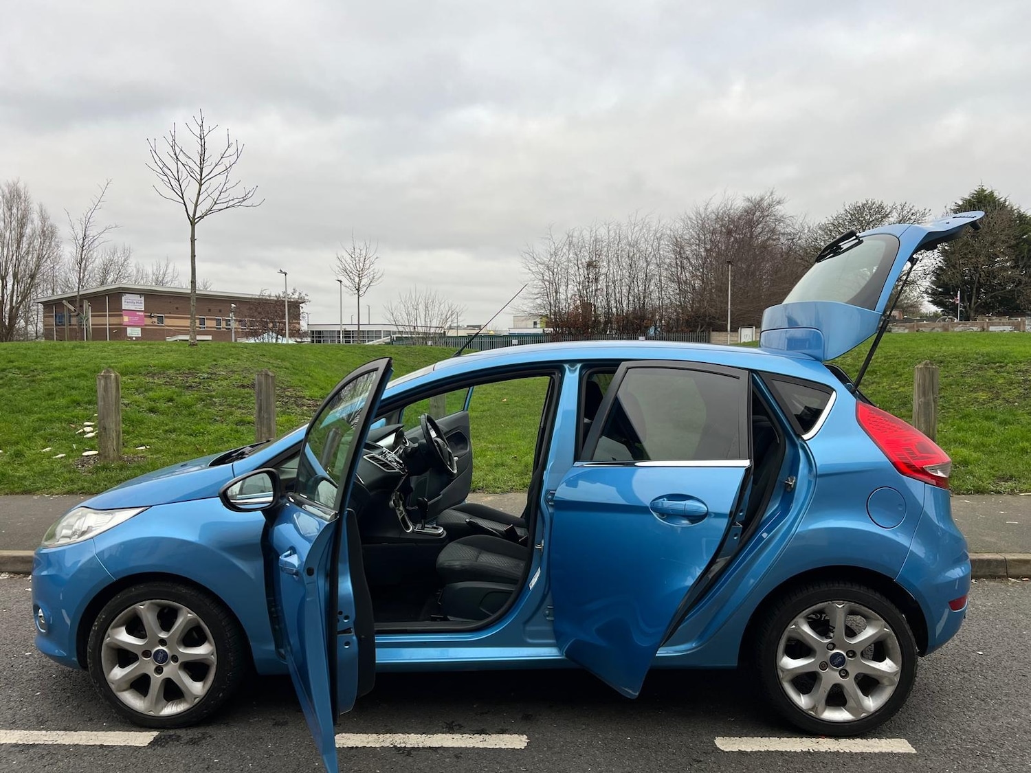 Used Ford Fiesta 2011 for sale - 77067491: Photo 22