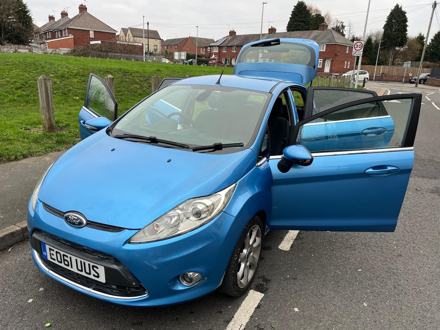 Used Ford Fiesta 2011 for sale - 77067491: Photo 24