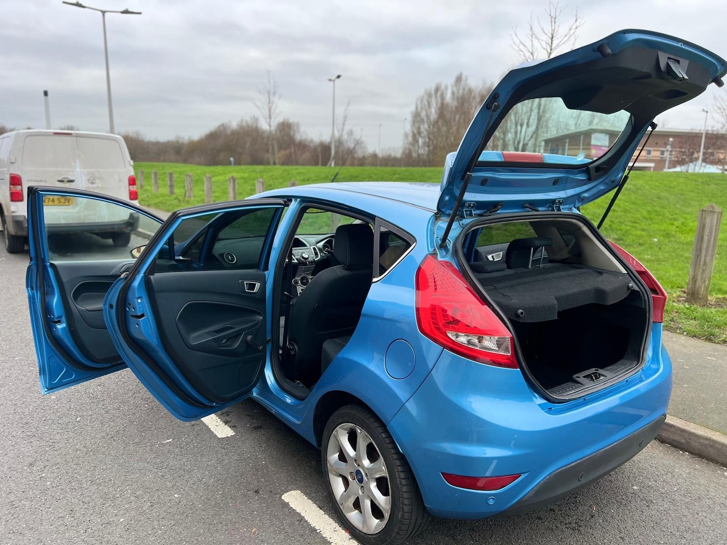 Used Ford Fiesta 2011 for sale - 77067491: Photo 26