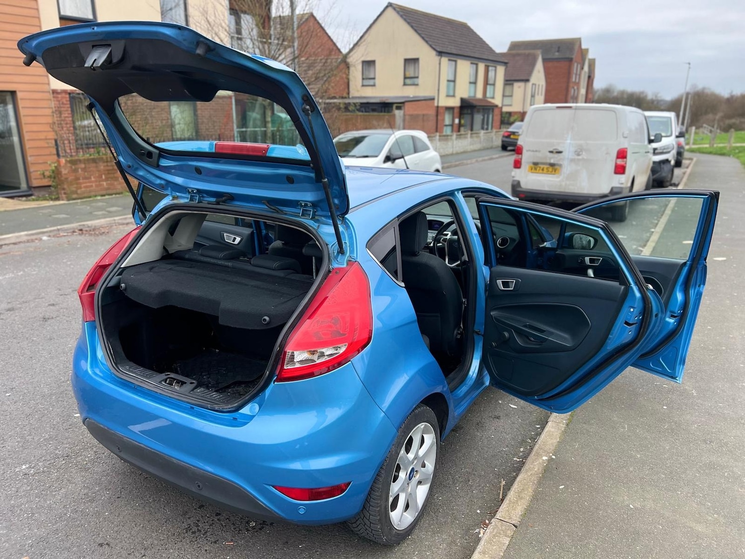 Used Ford Fiesta 2011 for sale - 77067491: Photo 28