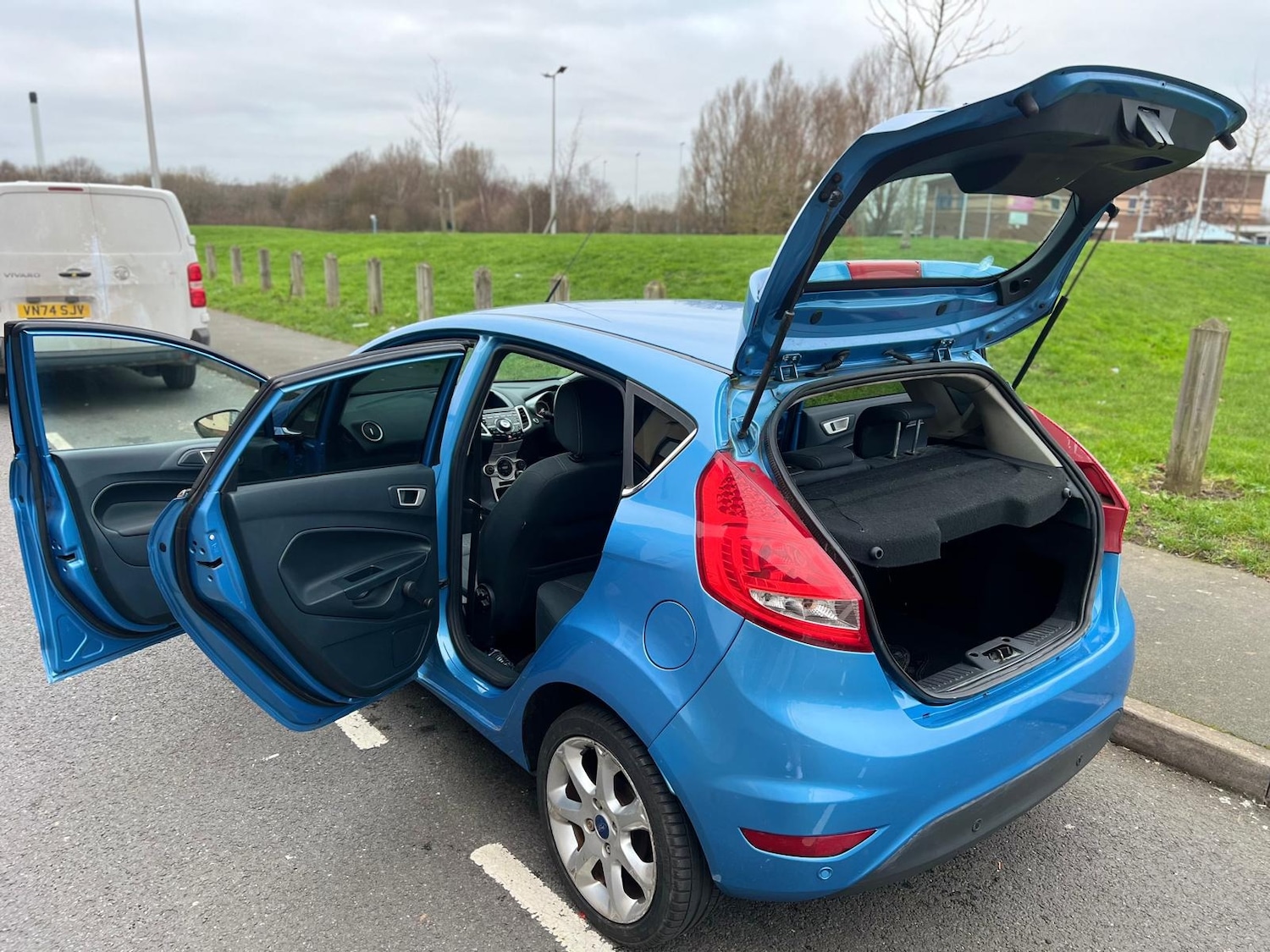 Used Ford Fiesta 2011 for sale - 77067491: Photo 29