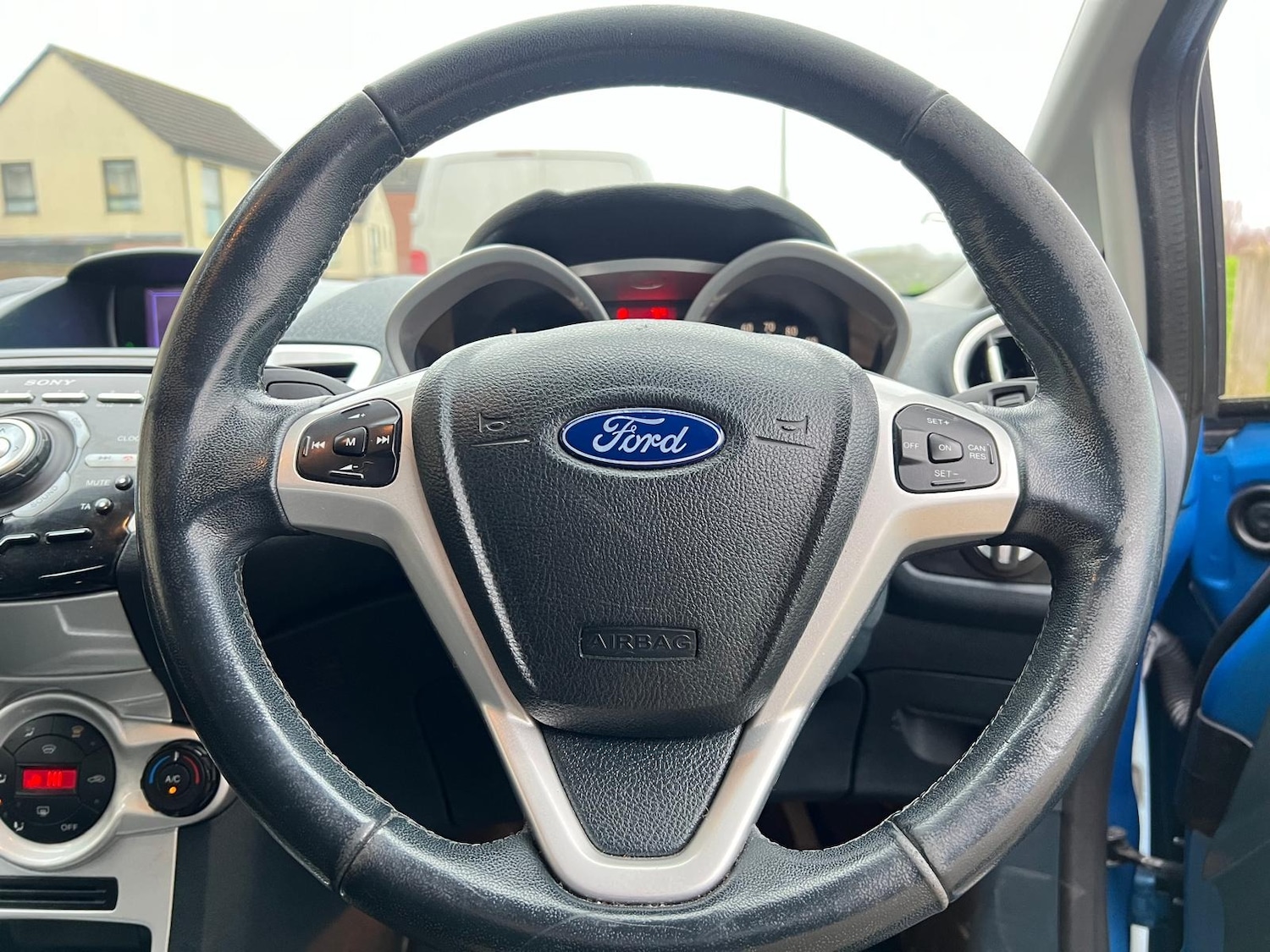 Used Ford Fiesta 2011 for sale - 77067491: Photo 40