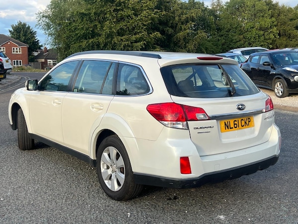 Used Subaru Outback 2011 for sale - 76198718: Photo 4