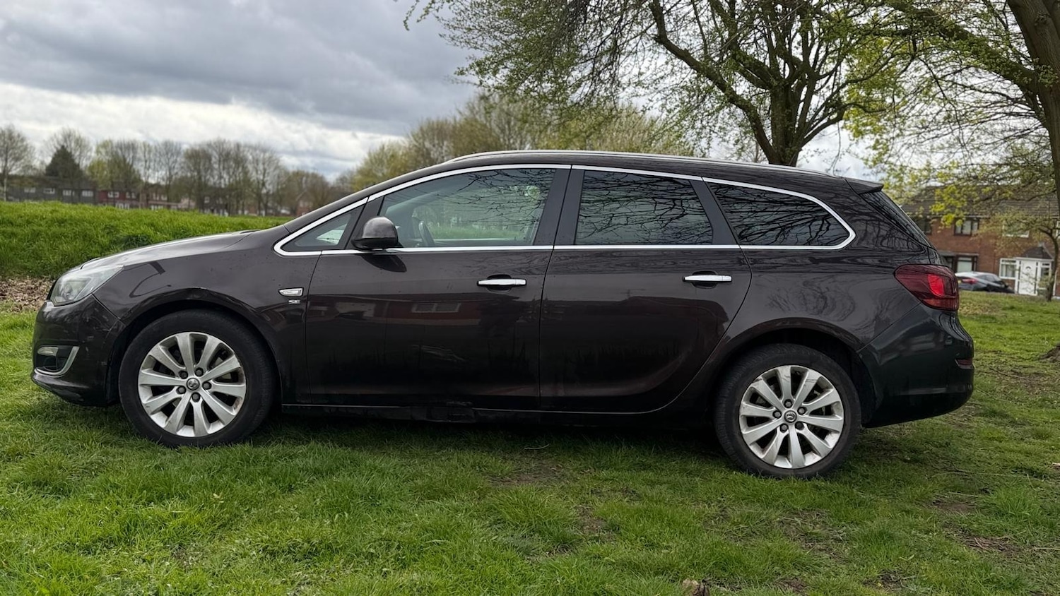 Used Vauxhall Astra 2013 for sale - 78008397: Photo 2
