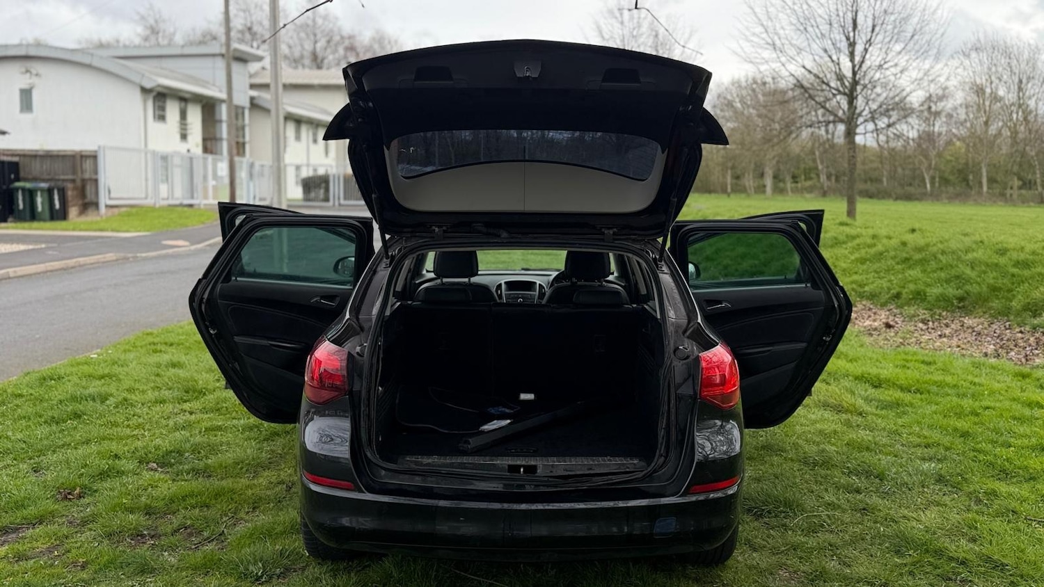 Used Vauxhall Astra 2013 for sale - 78008397: Photo 25