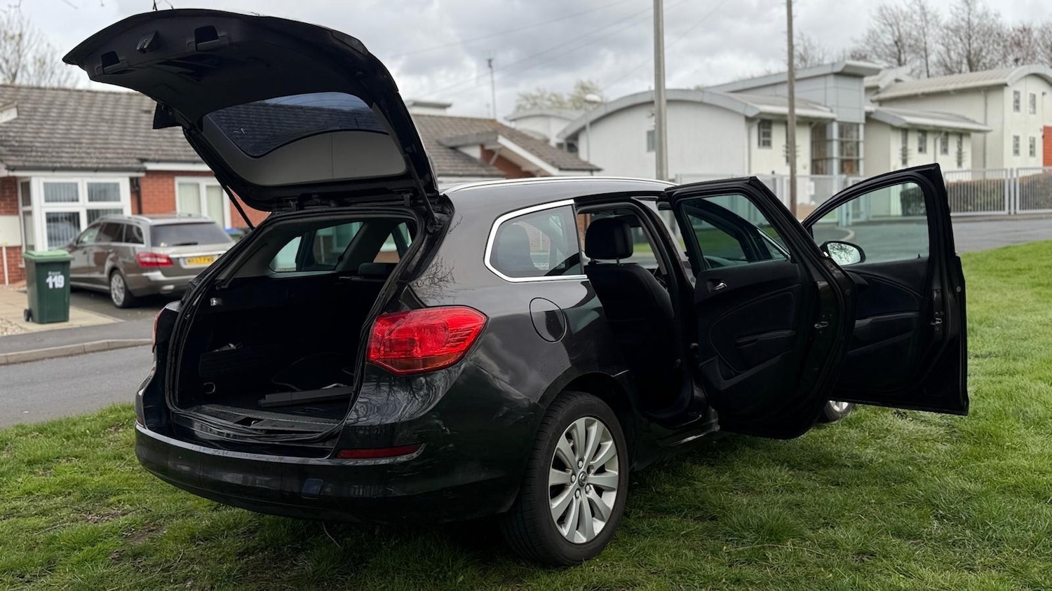 Used Vauxhall Astra 2013 for sale - 78008397: Photo 28