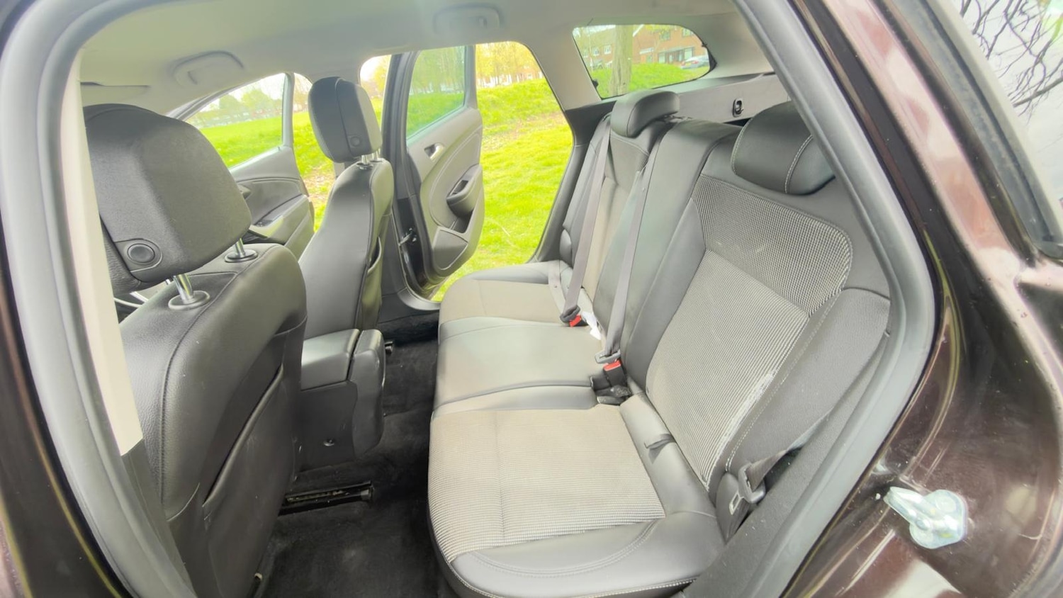 Used Vauxhall Astra 2013 for sale - 78008397: Photo 32