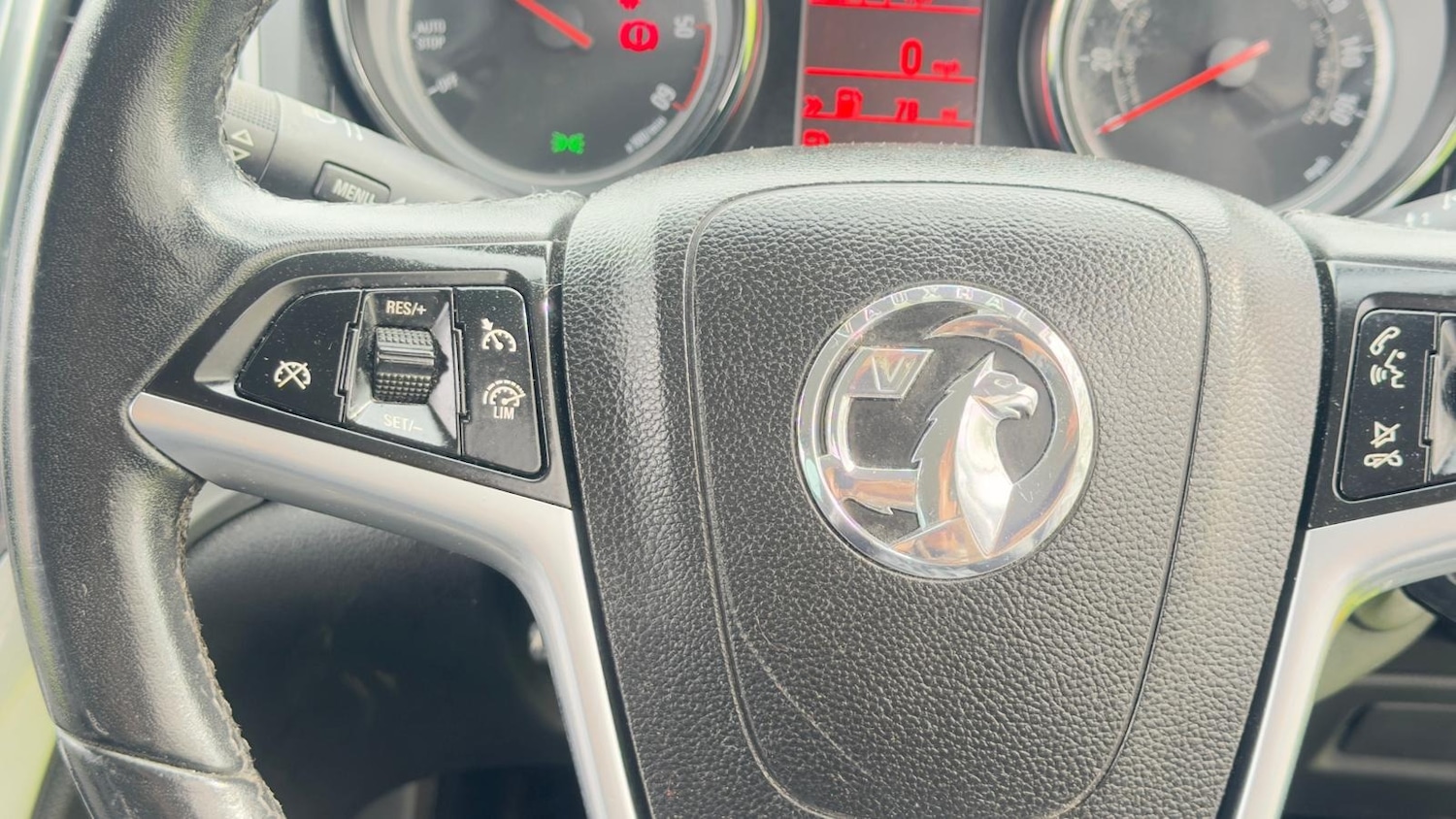 Used Vauxhall Astra 2013 for sale - 78008397: Photo 37