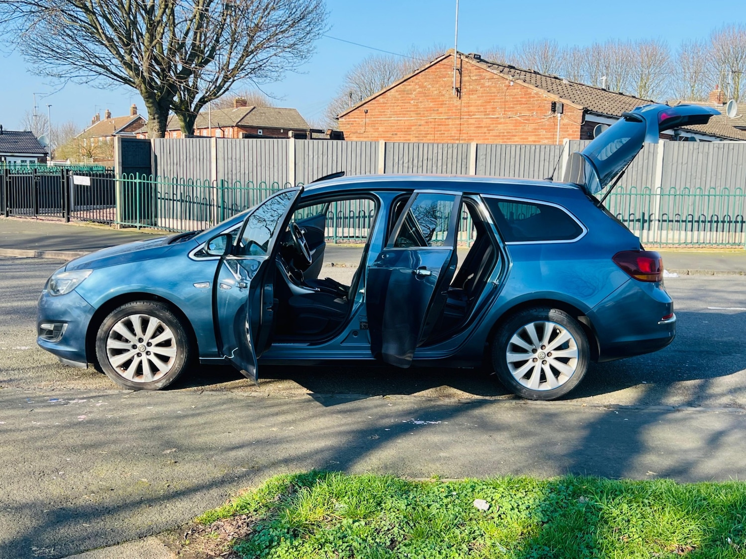 Used Vauxhall Astra 2013 for sale - 77332214: Photo 28