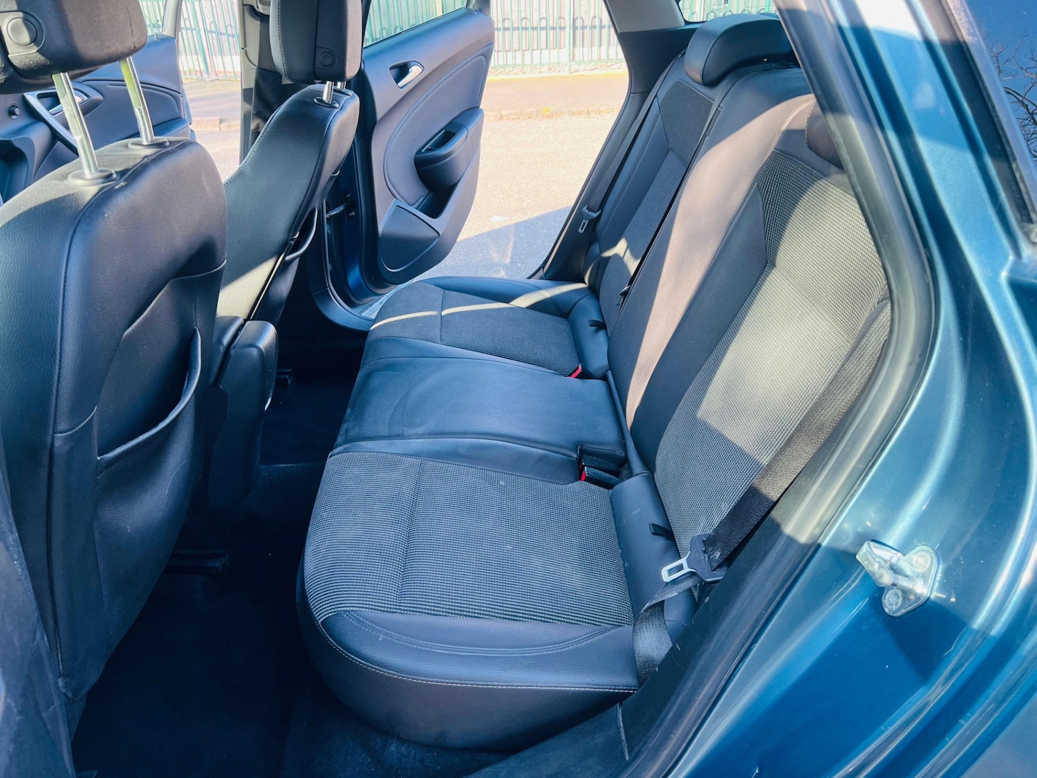 Used Vauxhall Astra 2013 for sale - 77332214: Photo 36