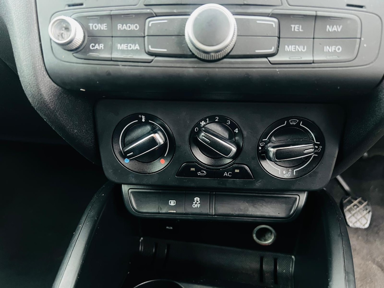 Used Audi A1 2011 for sale - 77304750: Photo 25