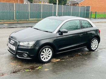 Used Audi A1 2011 for sale - 77304750: Photo