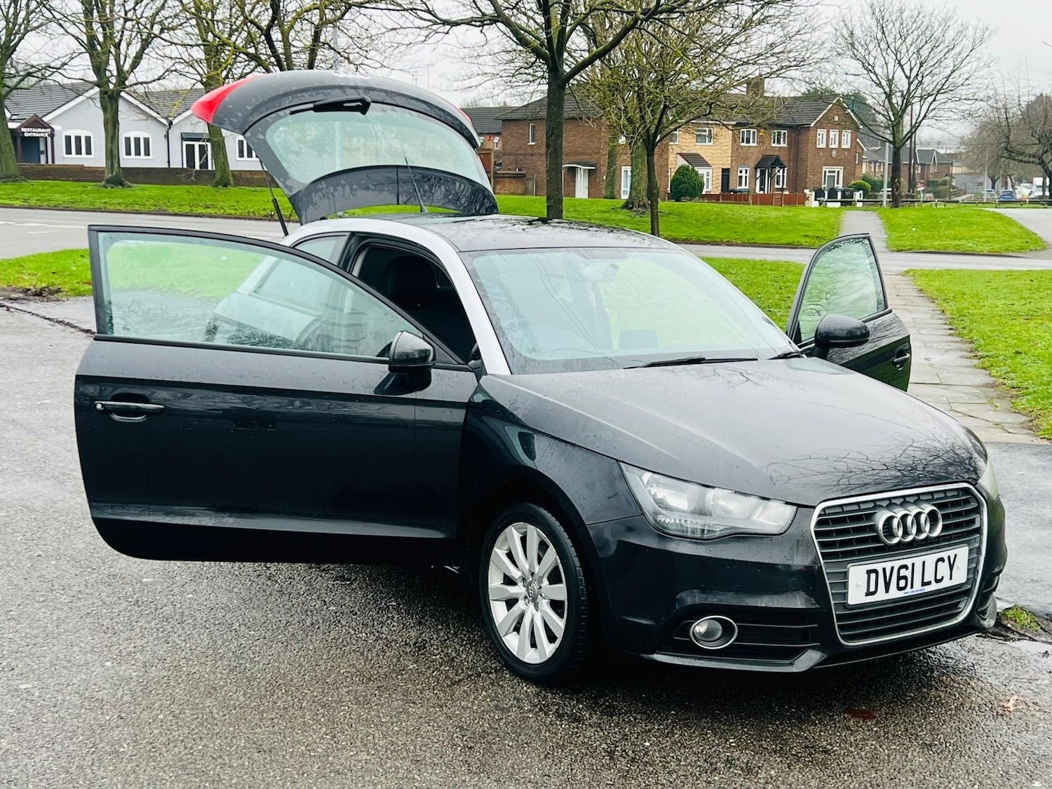 Used Audi A1 2011 for sale - 77304750: Photo 3