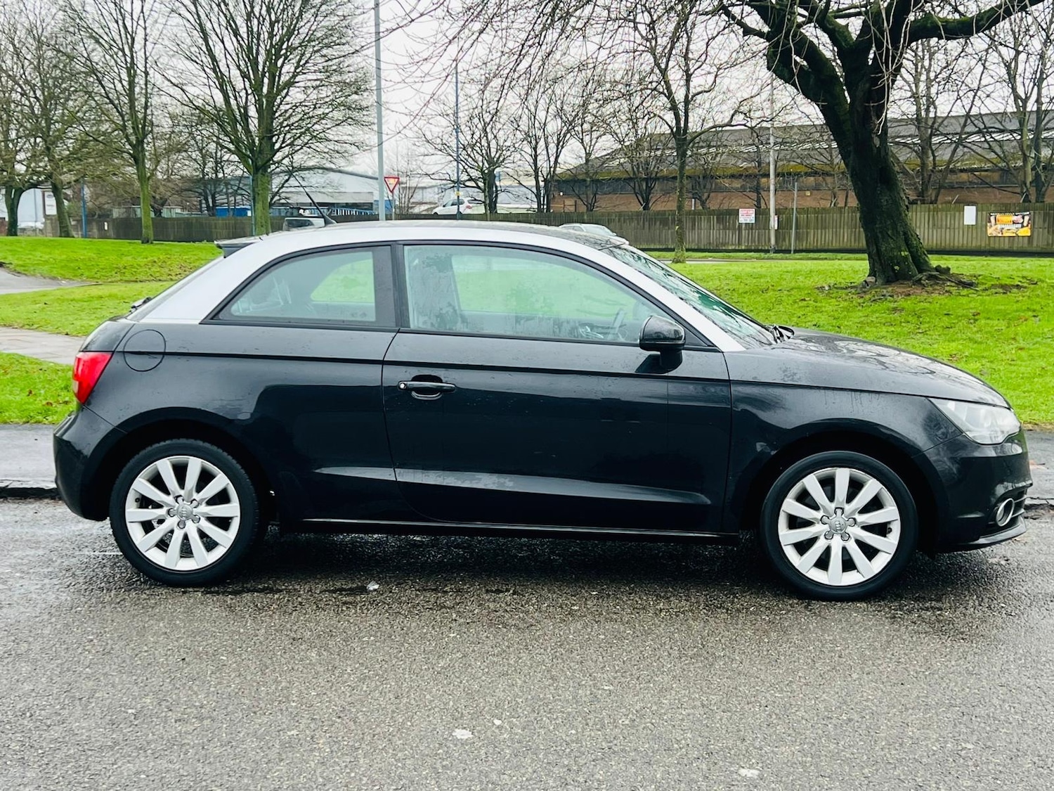 Used Audi A1 2011 for sale - 77304750: Photo 44