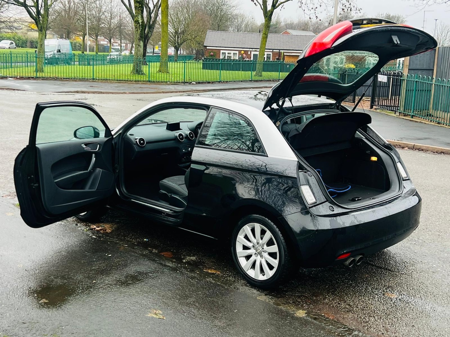 Used Audi A1 2011 for sale - 77304750: Photo 49