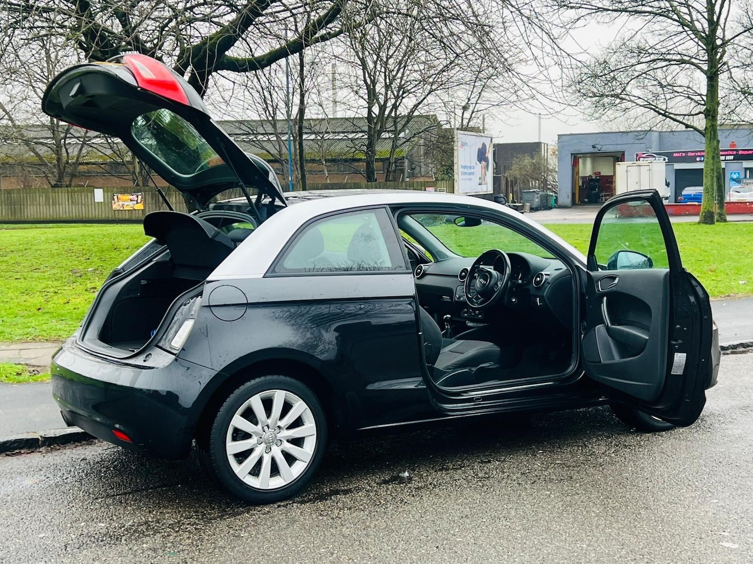 Used Audi A1 2011 for sale - 77304750: Photo 6