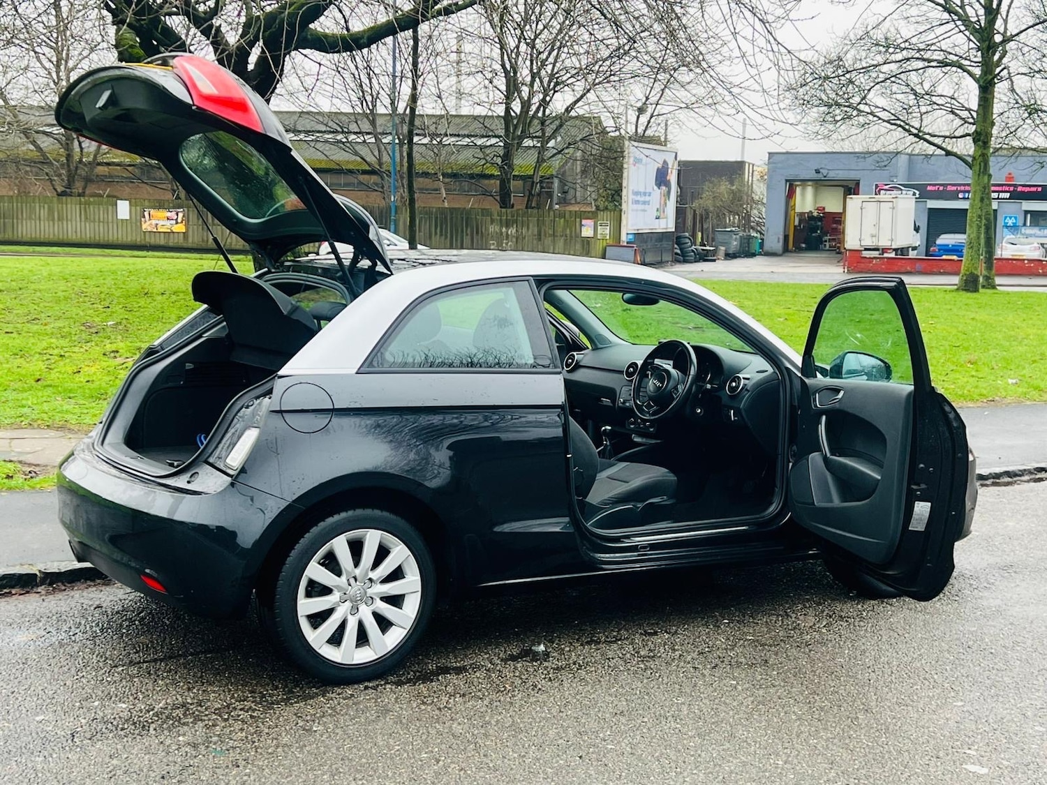 Used Audi A1 2011 for sale - 77304750: Photo 7