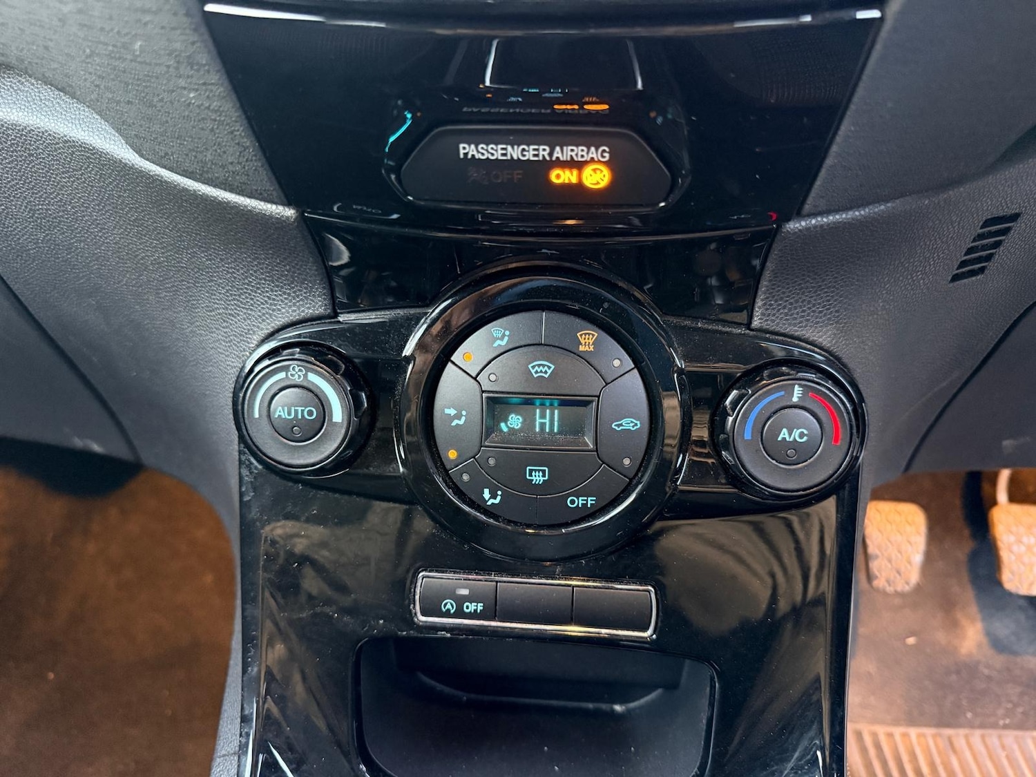 Used Ford Fiesta 2016 for sale - 77638055: Photo 44