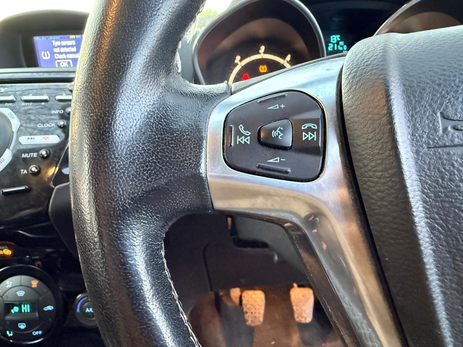 Used Ford Fiesta 2016 for sale - 77638055: Photo 46