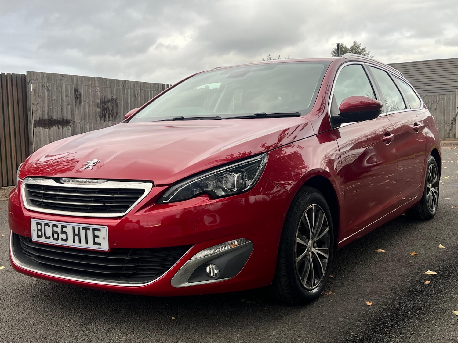 Used Peugeot 308 2016 for sale - 76397815: Photo 1