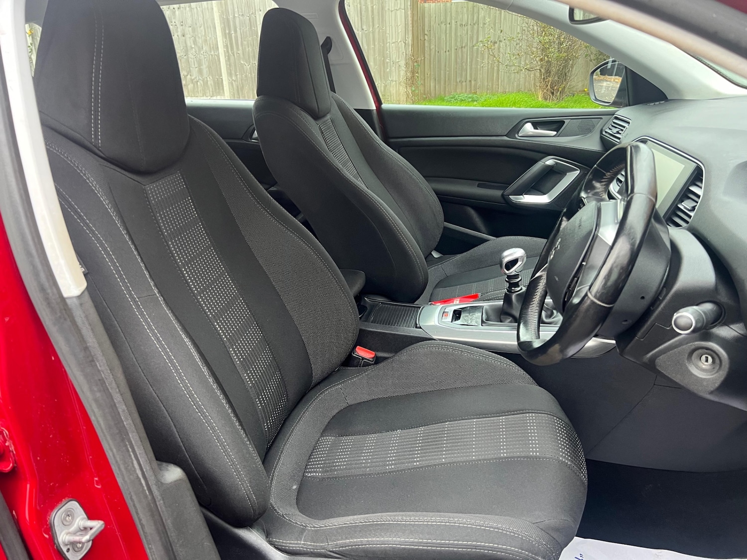 Used Peugeot 308 2016 for sale - 76397815: Photo 13