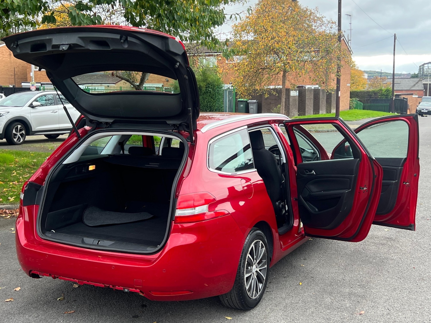 Used Peugeot 308 2016 for sale - 76397815: Photo 28