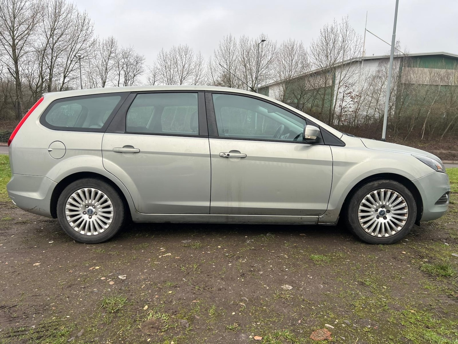 Used Ford Focus 2010 for sale - 77330322: Photo 14