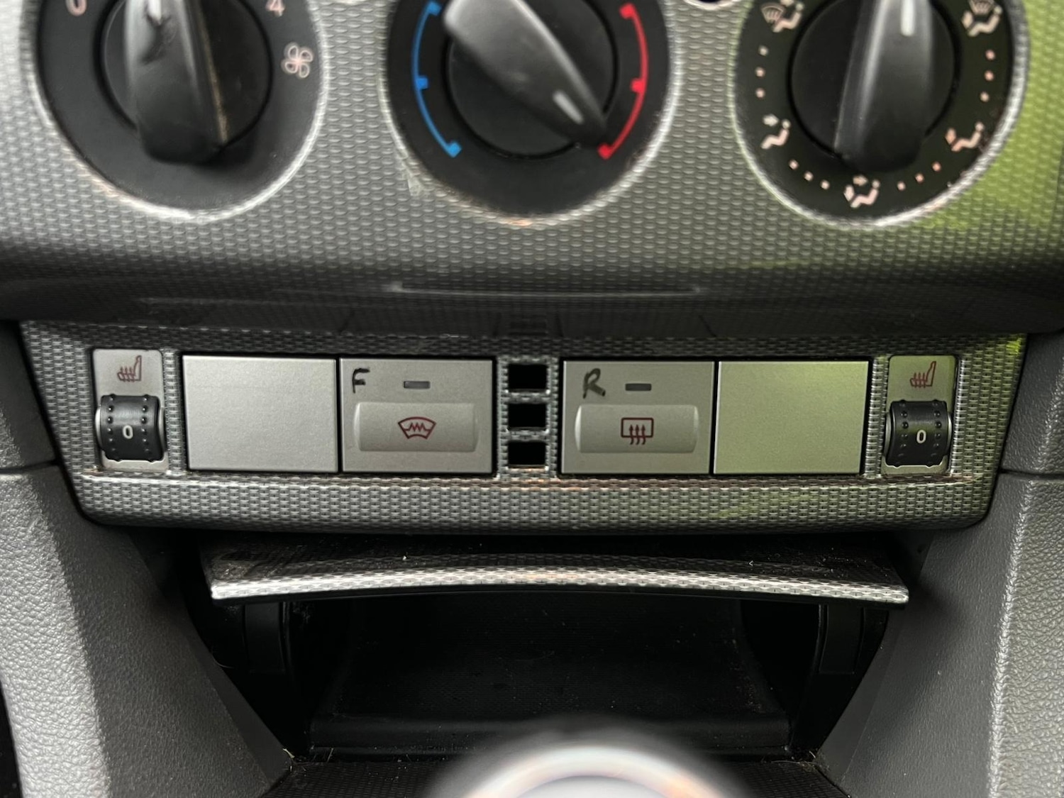 Used Ford Focus 2010 for sale - 77330322: Photo 18