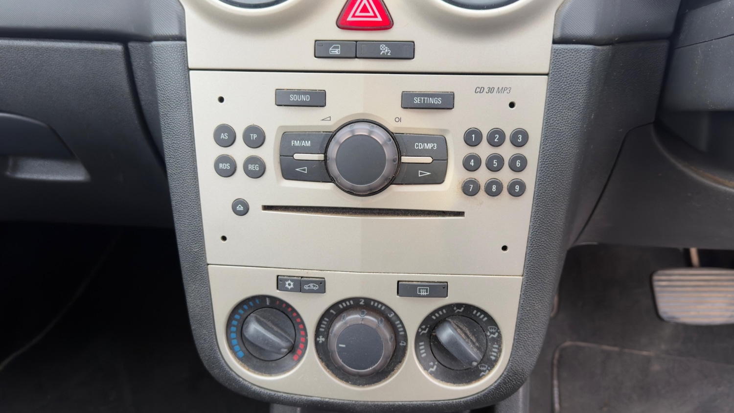 Used Vauxhall Corsa 2007 for sale - 78135246: Photo 32