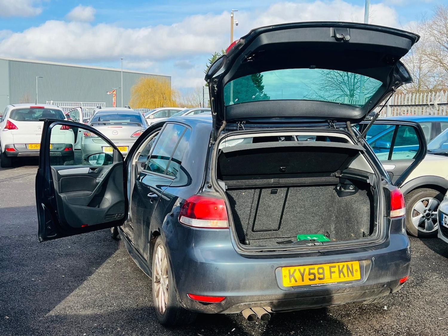 Used Volkswagen Golf 2009 for sale - 77311386: Photo 23