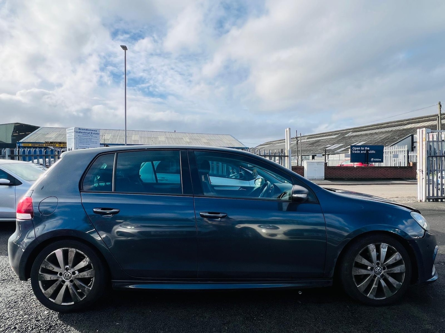 Used Volkswagen Golf 2009 for sale - 77311386: Photo 7