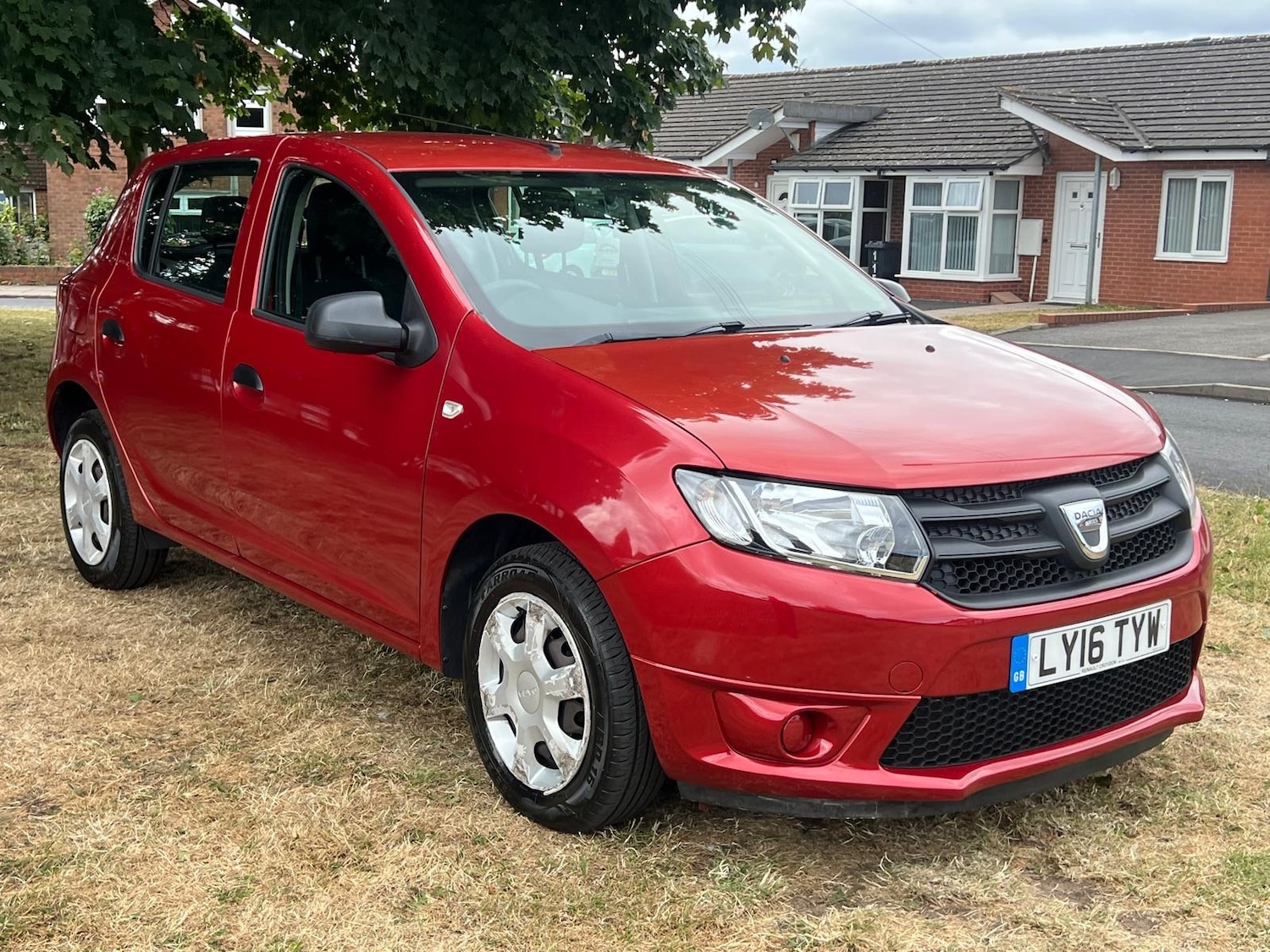 Used Dacia Sandero Stepway 2016 for sale - 76167984: Photo 3