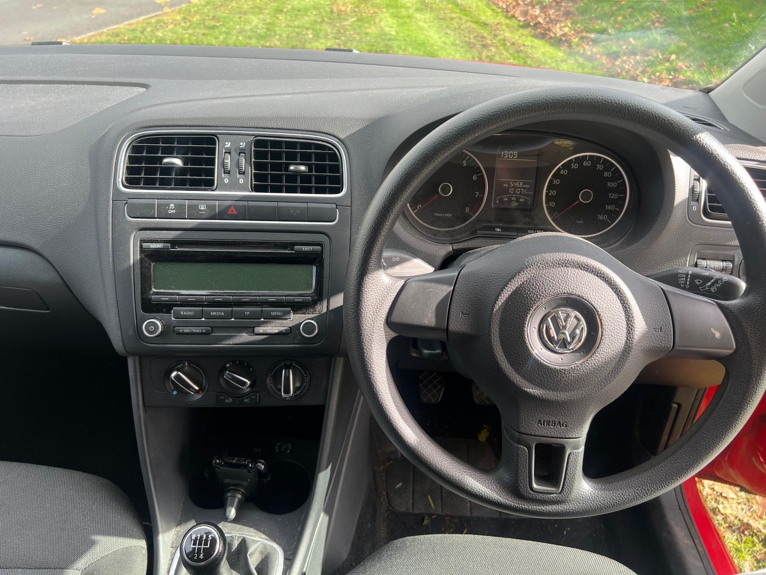 Used Volkswagen Polo 2011 for sale - 76371765: Photo 13