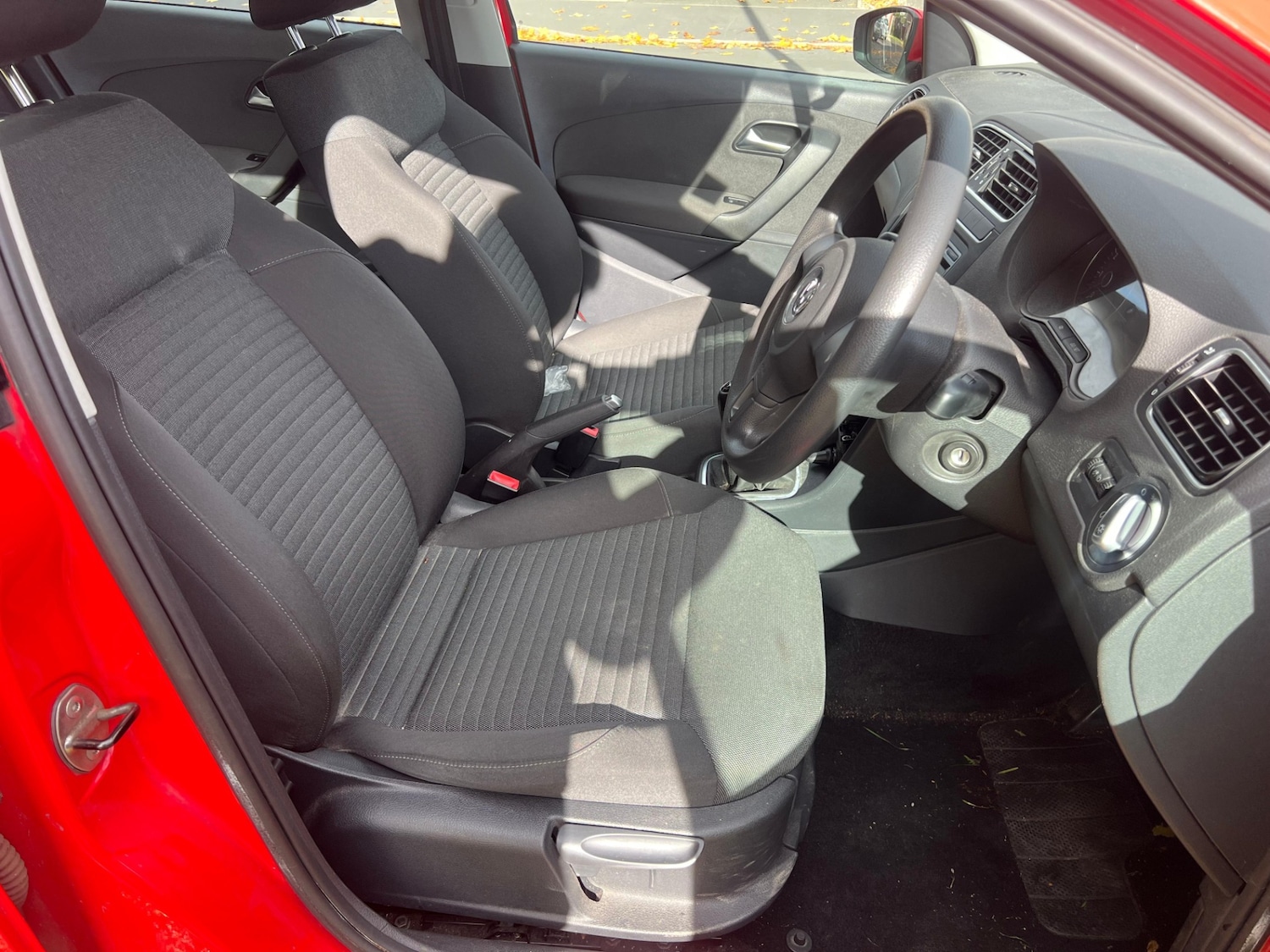 Used Volkswagen Polo 2011 for sale - 76371765: Photo 21