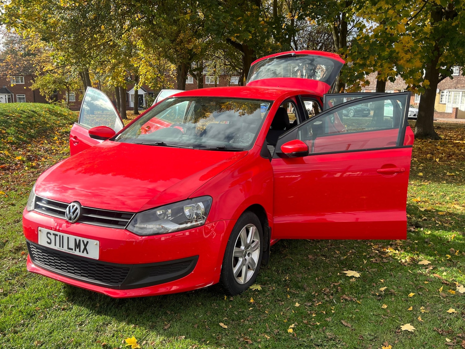 Used Volkswagen Polo 2011 for sale - 76371765: Photo 29
