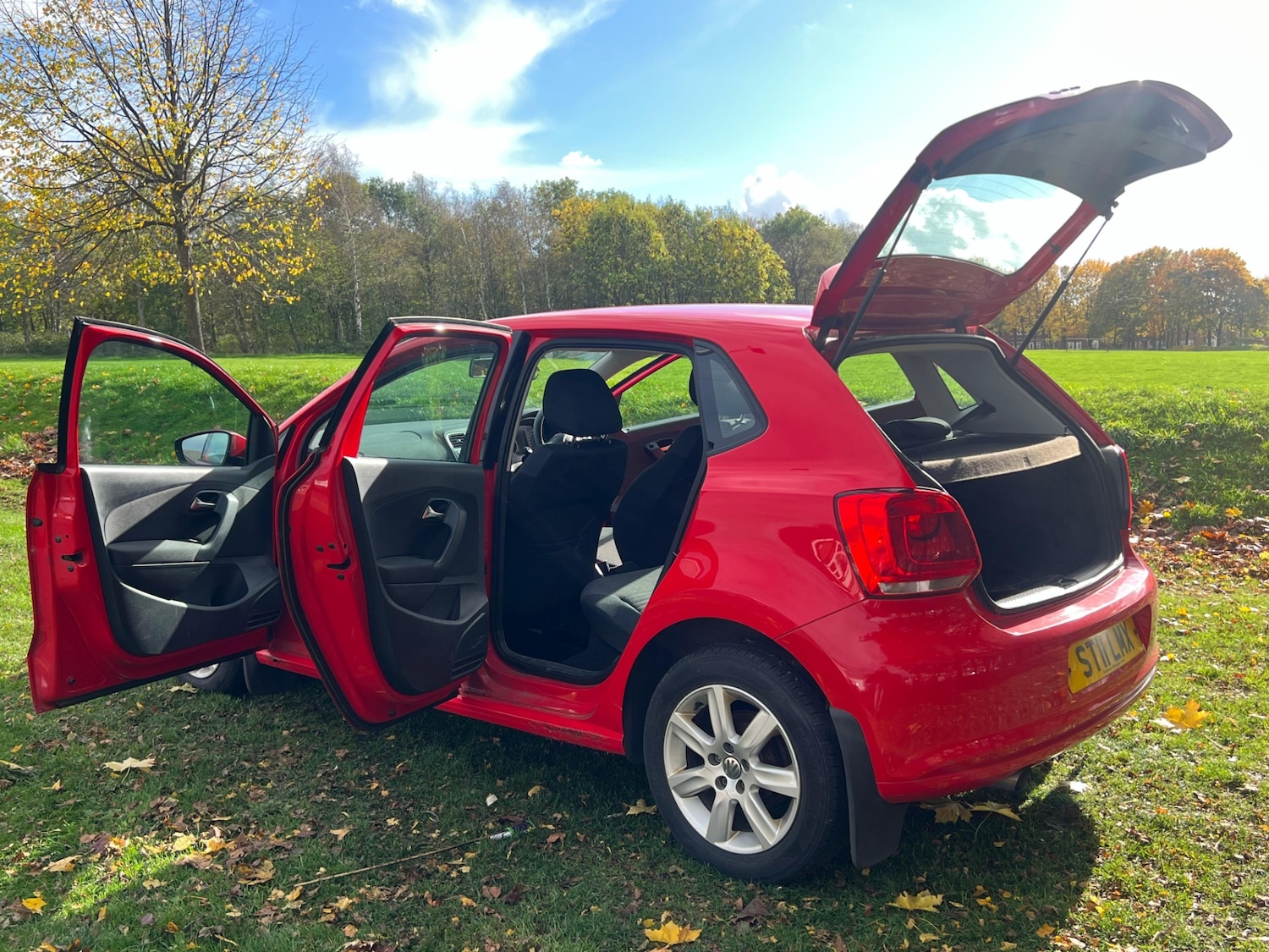 Used Volkswagen Polo 2011 for sale - 76371765: Photo 30