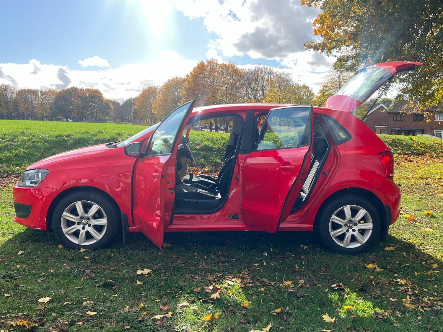 Used Volkswagen Polo 2011 for sale - 76371765: Photo 31