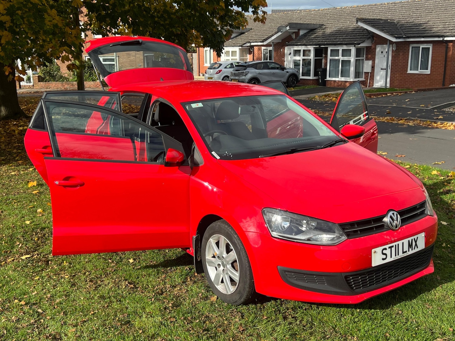Used Volkswagen Polo 2011 for sale - 76371765: Photo 38