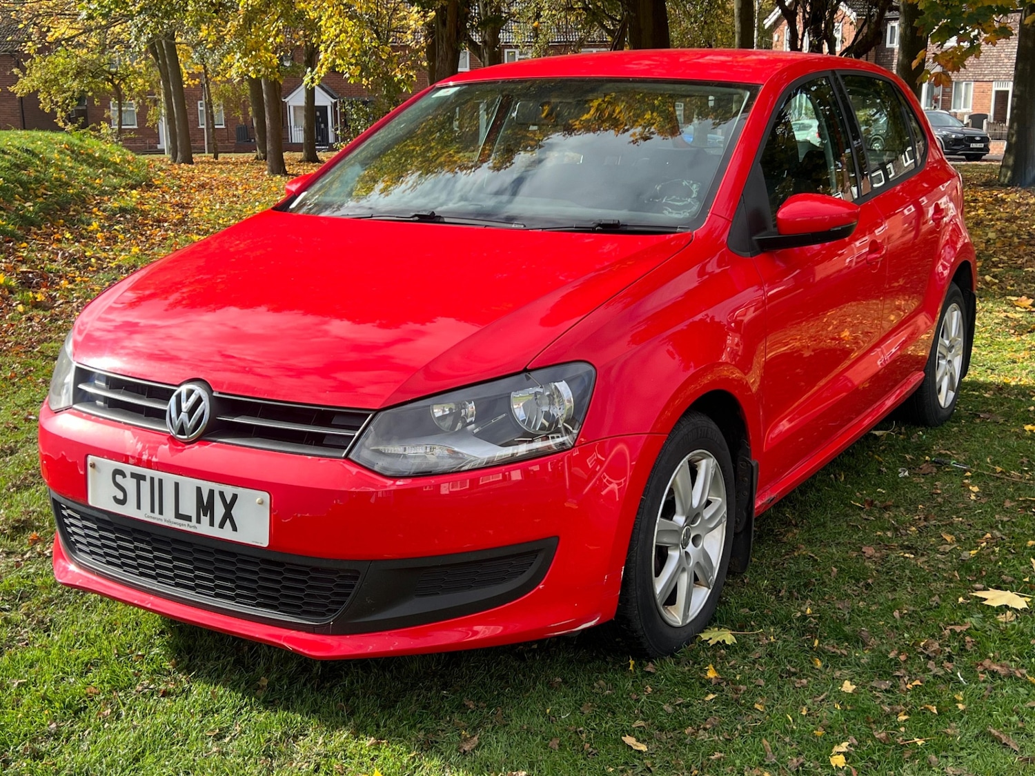 Used Volkswagen Polo 2011 for sale - 76371765: Photo 4