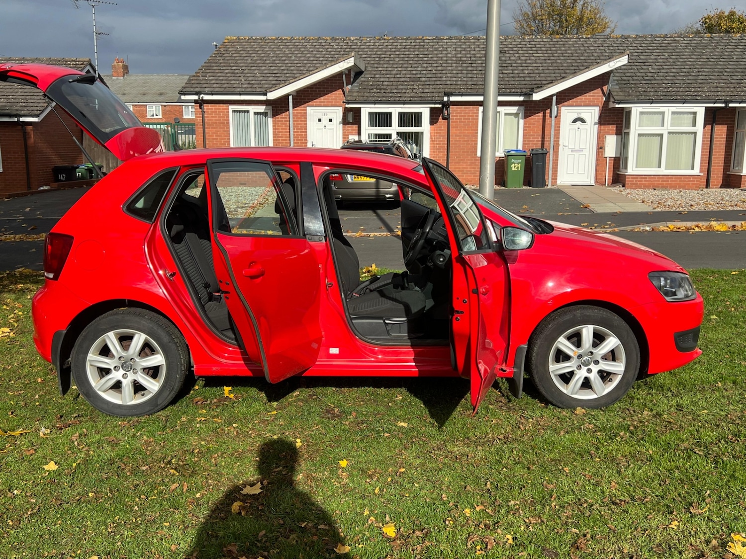 Used Volkswagen Polo 2011 for sale - 76371765: Photo 40
