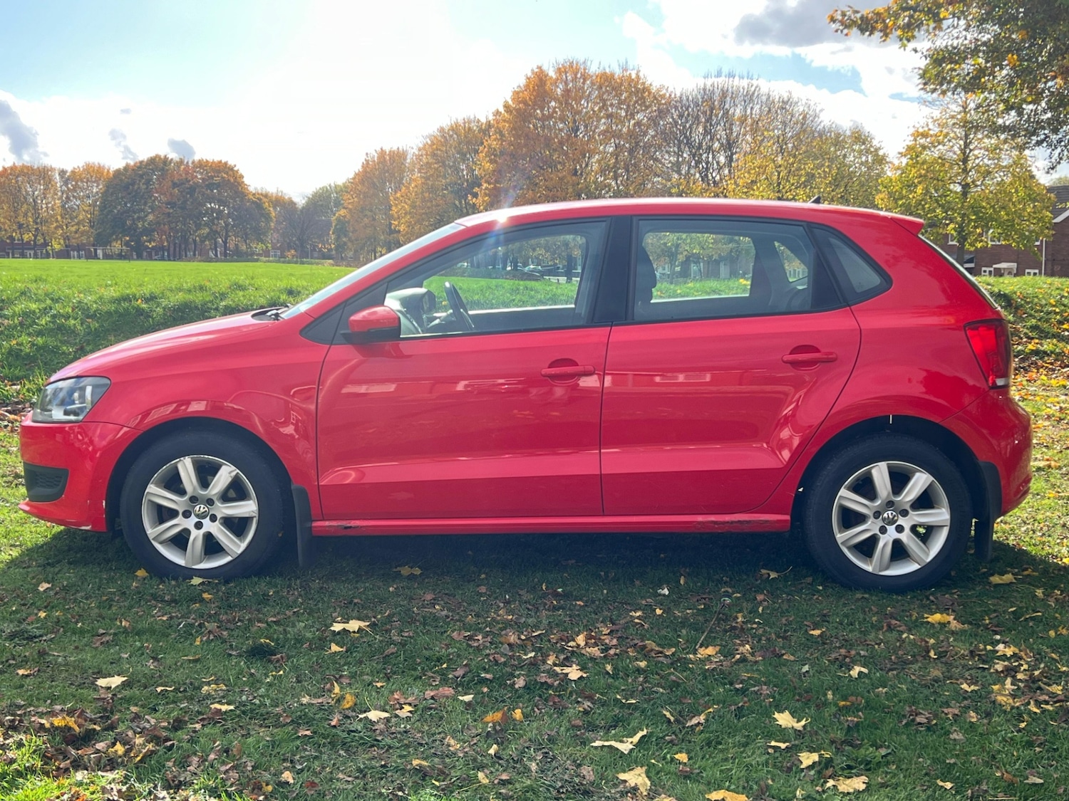 Used Volkswagen Polo 2011 for sale - 76371765: Photo 6
