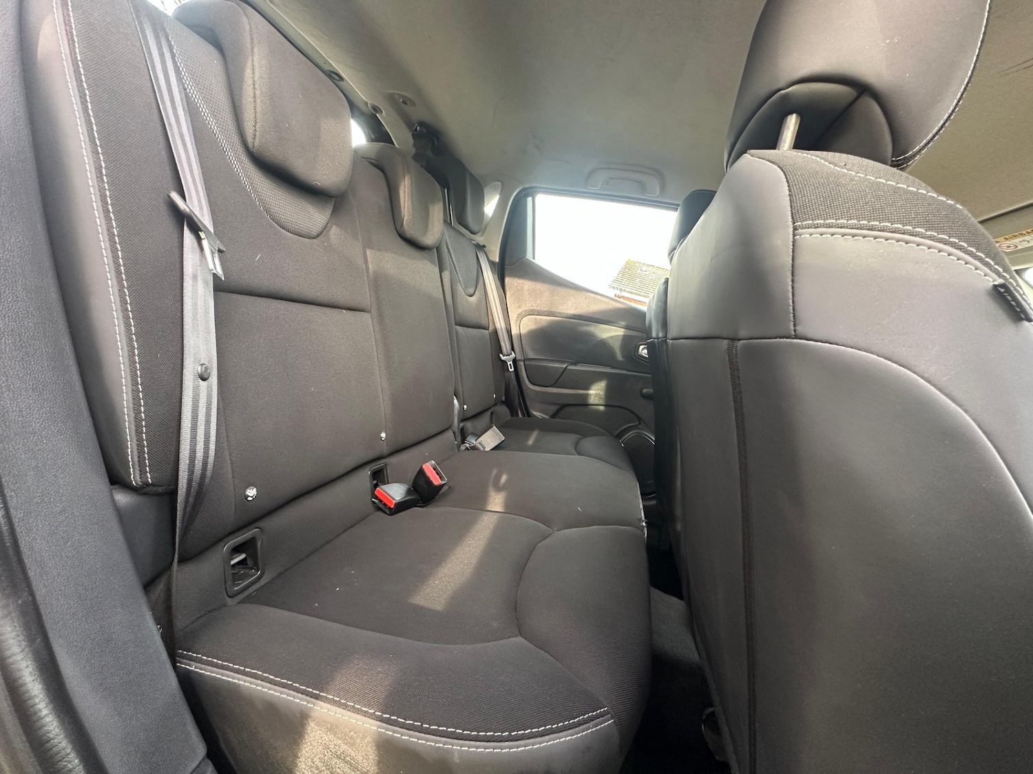 Used Renault Clio 2016 for sale - 76597507: Photo 15