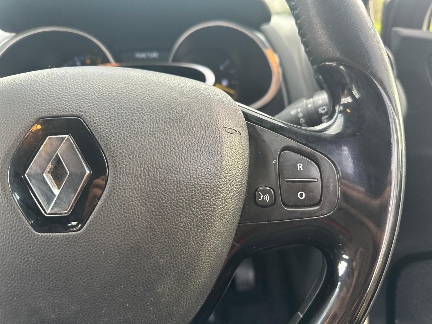 Used Renault Clio 2016 for sale - 76597507: Photo 6