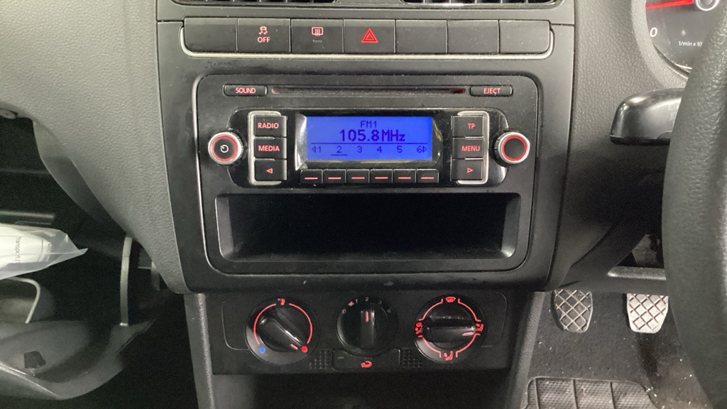 Used Volkswagen Polo 2010 for sale - 76914338: Photo 13