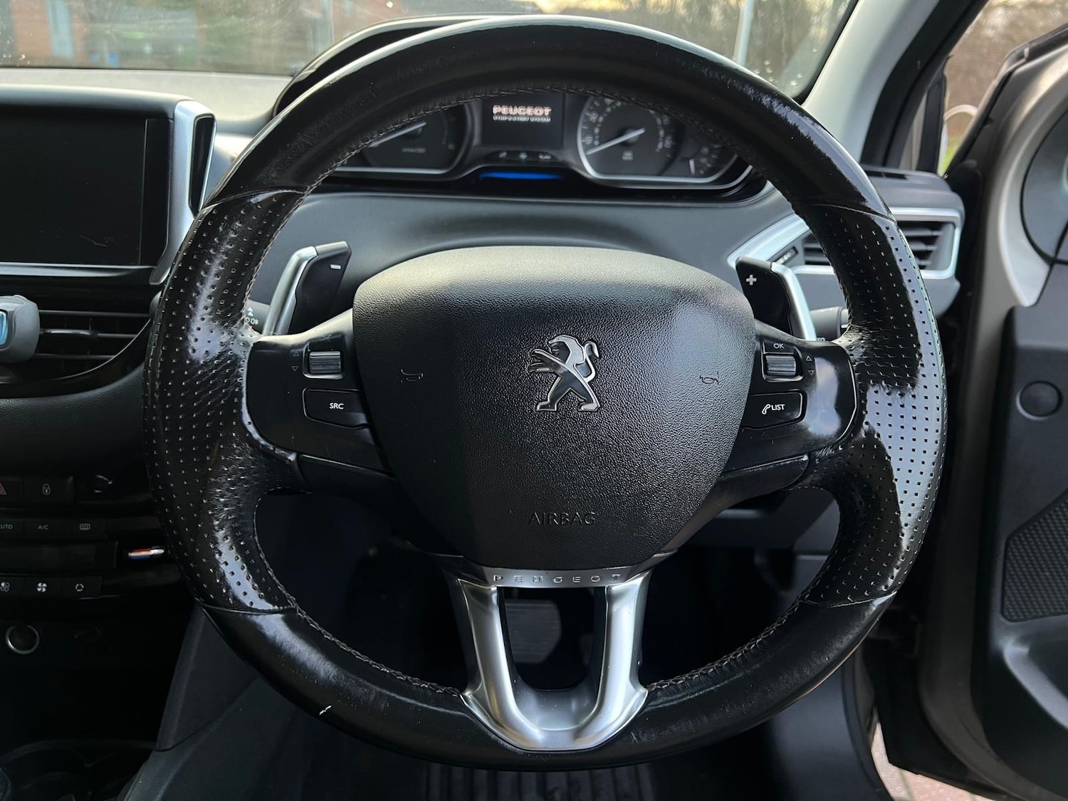 Used Peugeot 208 2012 for sale - 76914009: Photo 26