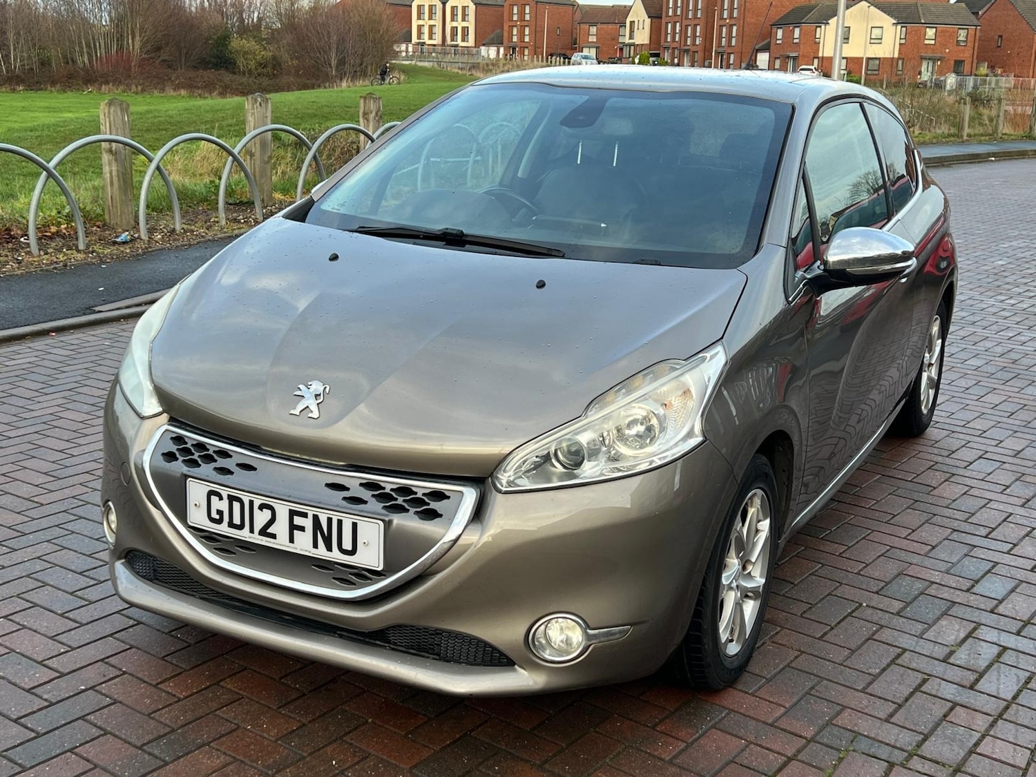 Used Peugeot 208 2012 for sale - 76914009: Photo 4