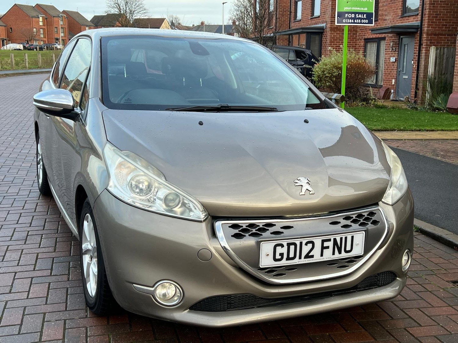 Used Peugeot 208 2012 for sale - 76914009: Photo 6