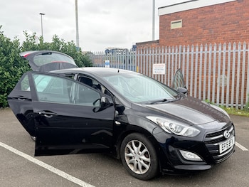 Used Hyundai i30 2015 for sale - 78293210: Photo