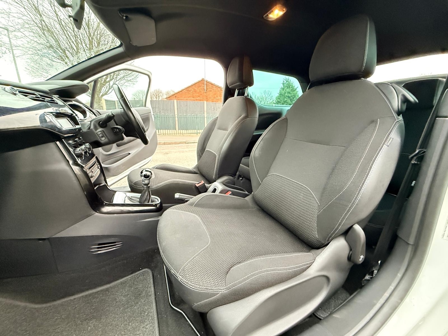 Used Citroen DS3 2011 for sale - 77779332: Photo 19