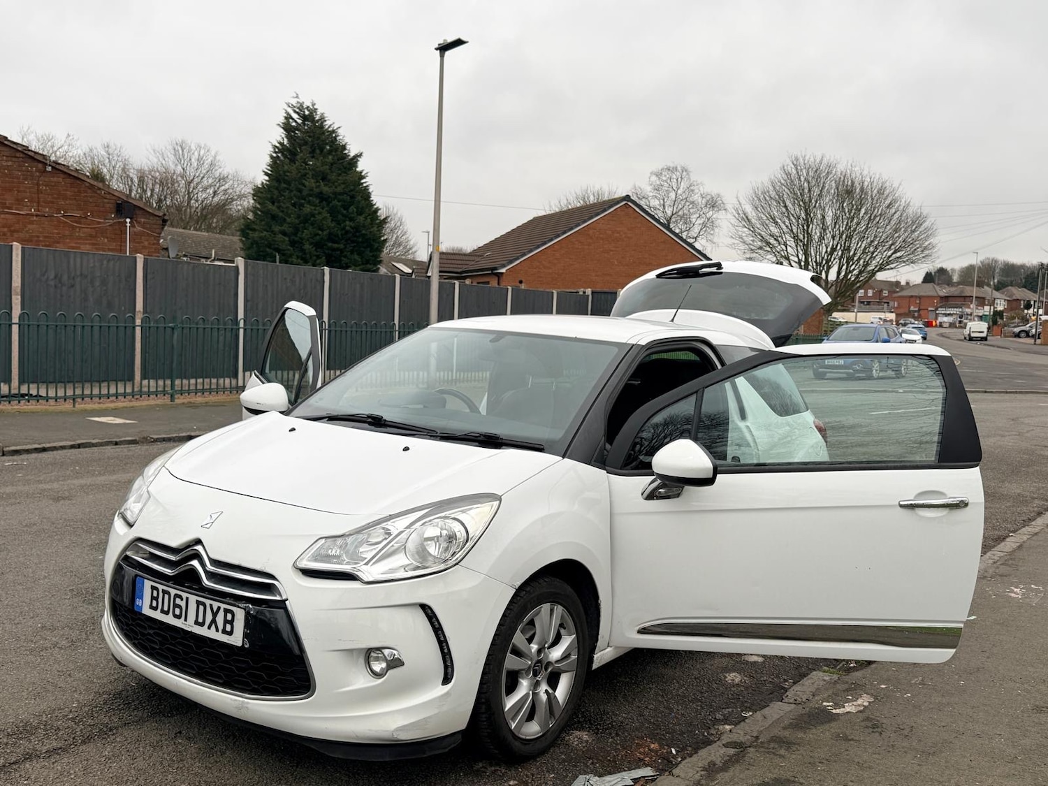 Used Citroen DS3 2011 for sale - 77779332: Photo 3